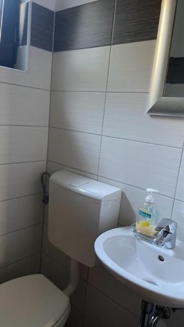 Apartment Marina Рийека Екстериор снимка